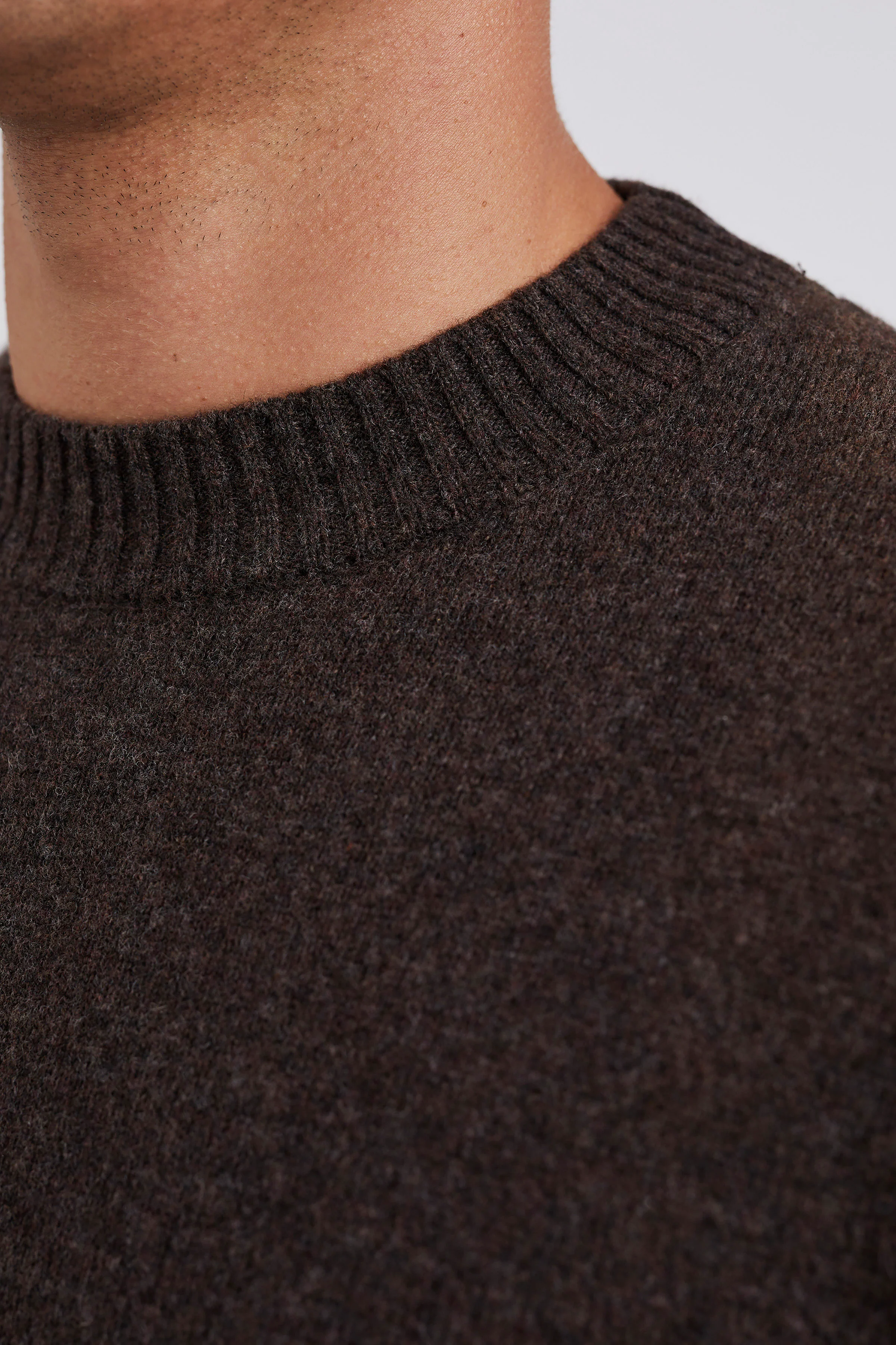 Norse Standard Merino Lambswool Sweater - Image 3