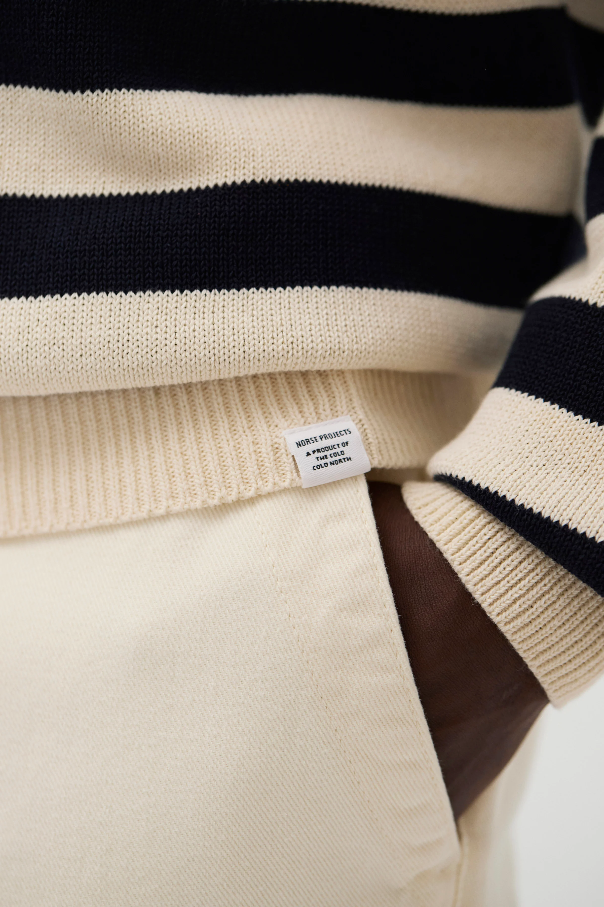 Sagvatnet Roll Neck Sweater - Image 4